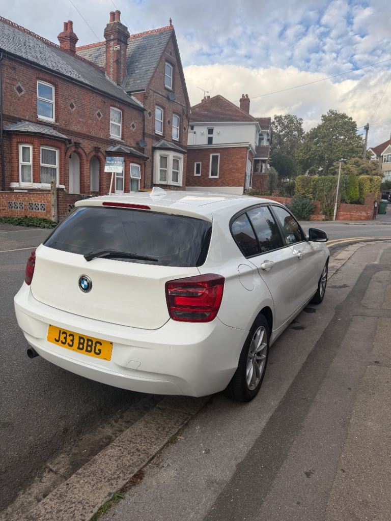 BMW, 1 SERIES, Hatchback, 2011, Manual, 1598 (cc), 5 doors