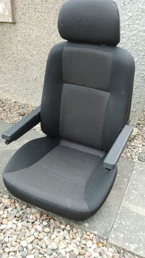 Car Seat with adjustable arm rests - Turney - Auto Adapt Evo Compact
