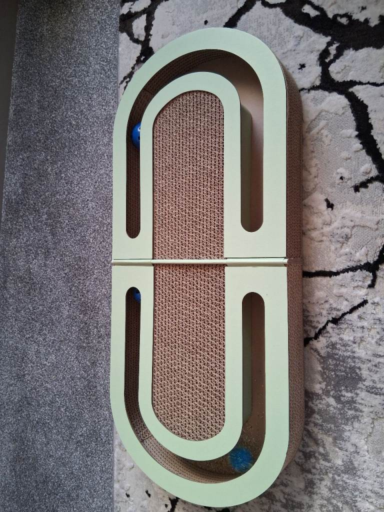 Foldable Cat Scratcher