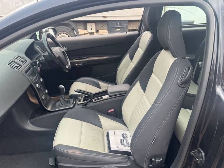 2009 Volvo C30 2.0D R-Design Sport Coupe 2dr Diesel Manual (151 g/km, 134 bhp) Coupe Diesel Manual