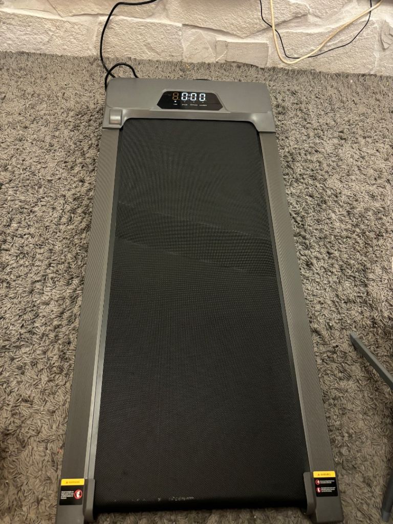 Running machine/ walking pad