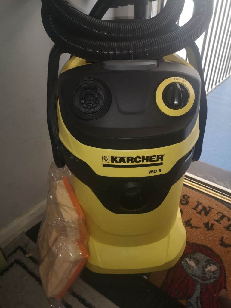 Karcher WD 5 Wet & Dry Vacuum Cleaner – Good Condition