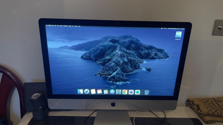 iMac 27” (Late 2013) – 16GB RAM, 1TB Storage (Christmas Only)