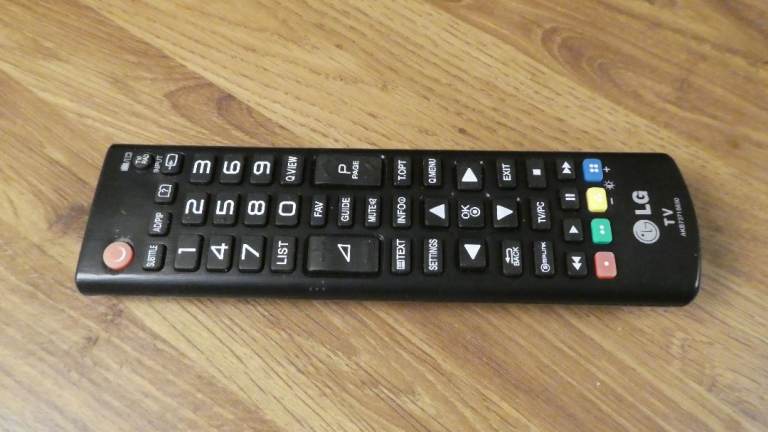 LG 22 inch IPS LED TV 22MA33D Perfect Freeview TV for where there is Limited Space