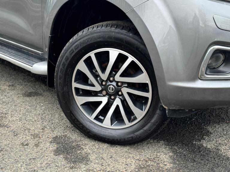 2017 Nissan Navara Double Cab Pick Up Tekna 2.3dCi 190 4WD Auto PICK UP DIESEL Automatic