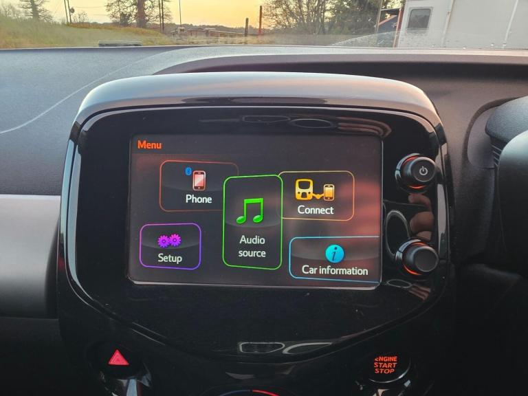 2014 Peugeot 108 1.2 VTi Allure 5dr HATCHBACK PETROL Manual