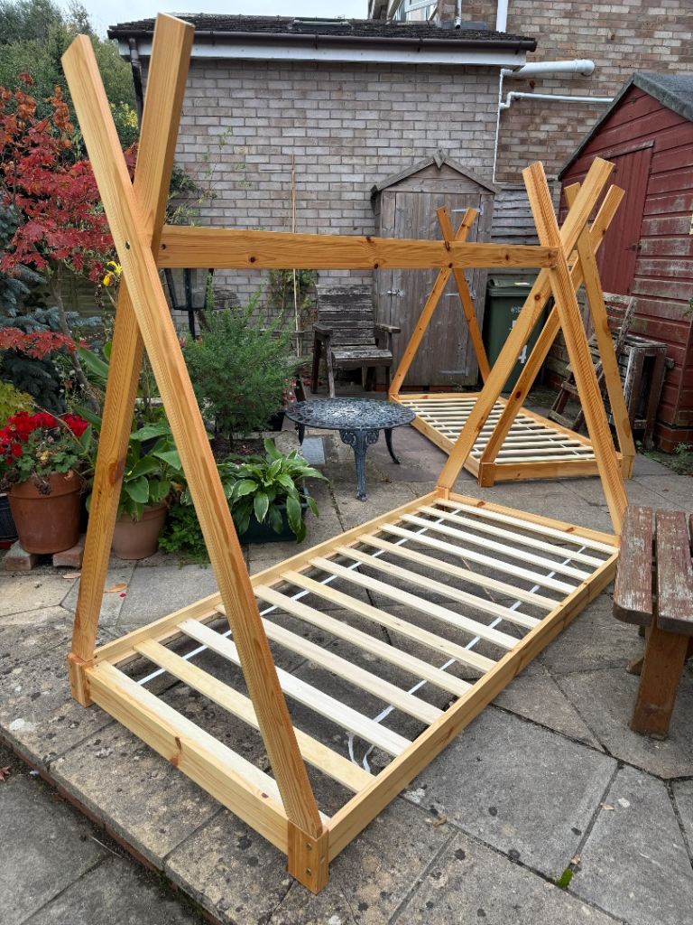 Kids Wooden Teepee Bed Frame – Single, good condition