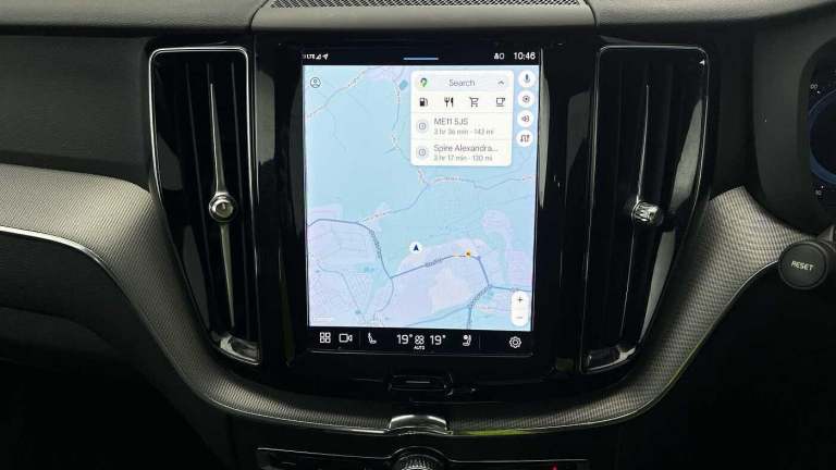 2022 Volvo XC60 Plus, B5 AWD mild hybrid, Petrol, Dark ESTATE Petrol/Electric Hybrid Automatic