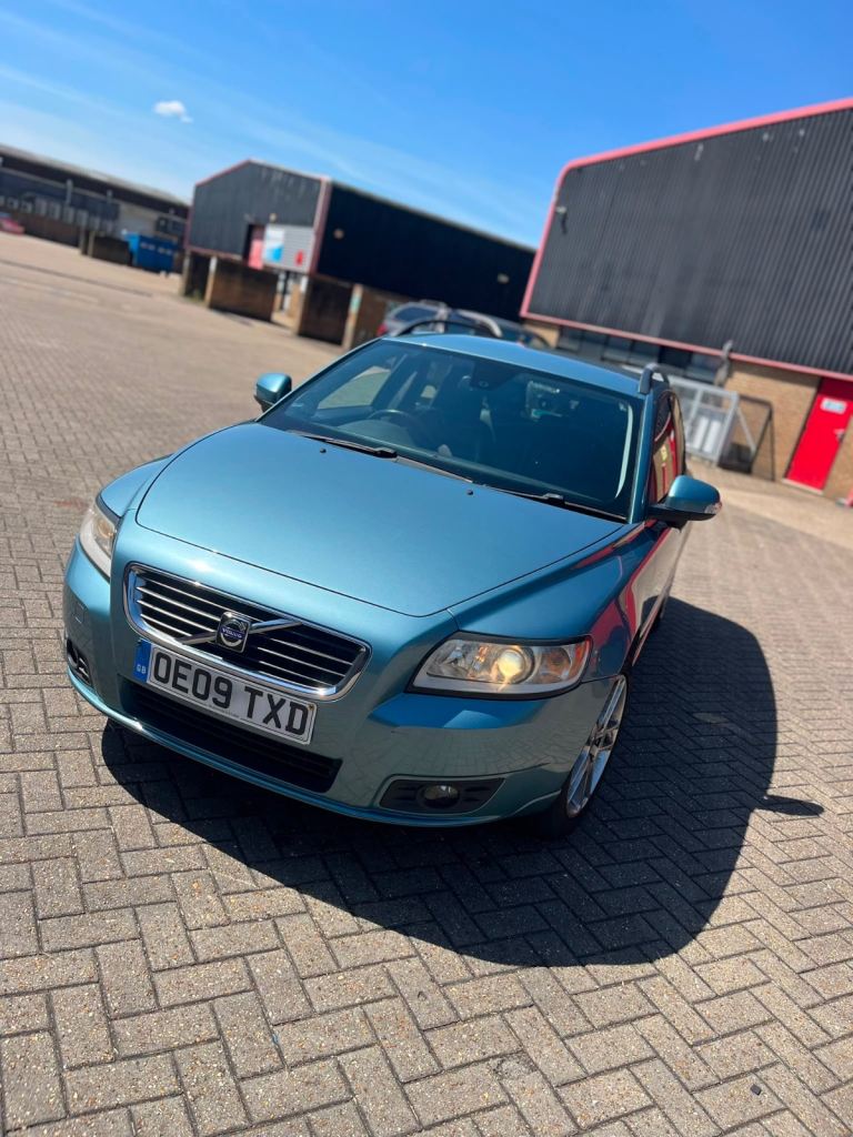 Volvo v50 for sale in Bordon