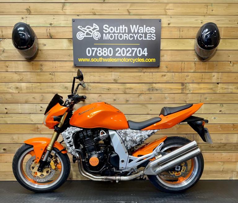 Kawasaki Z1000r : 2004 model : covered 32.5k miles 