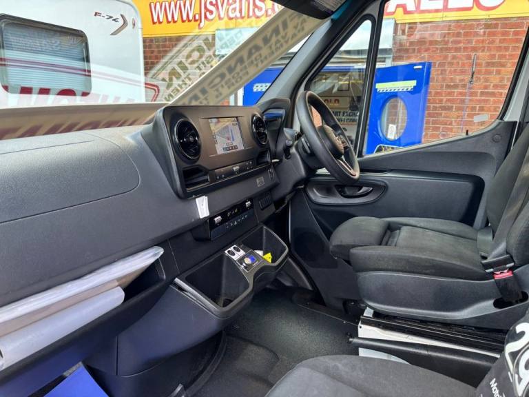 2020 20 MERCEDES-BENZ SPRINTER 516 CDI MINIBUS WHEEL CHAIR ACEESS TWIN WHEEL AUT