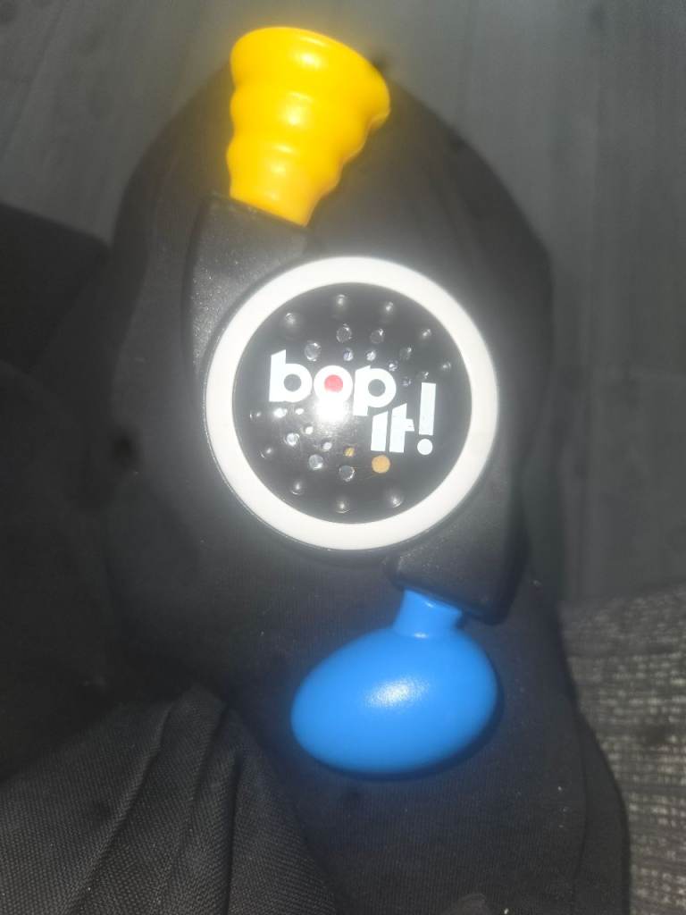 Bop It! Classic Electronic Game – Good Condition
