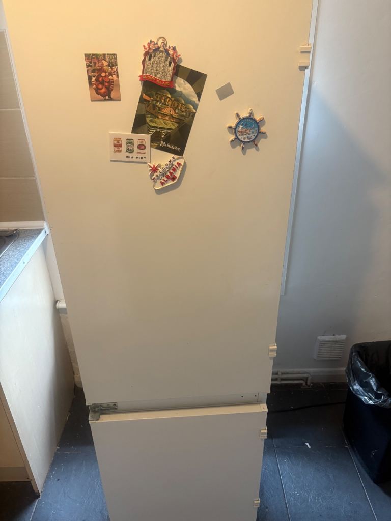 White Tall Fridge Freezer in Good Condition