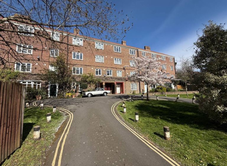 Nice Flat Available 
