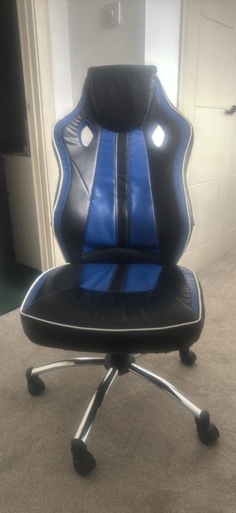 image for Gaming / desk chair 