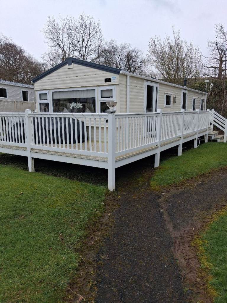 Caravan- wemyss bay caravan park 
