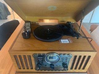 Steepletone Westminster Nostalgic DAB Radio 7 in 1 Music Centre