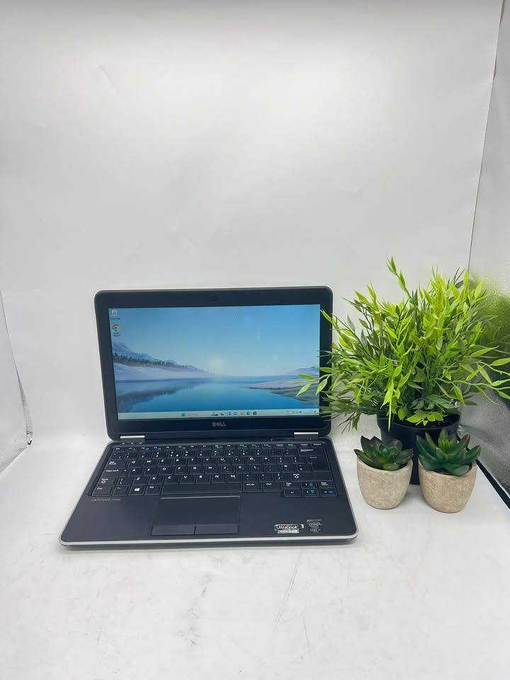 Thin Dell Latitude Laptop intel i7 Quad 8Gb 16GB Ram 256GB SSD Solid fast Laptop