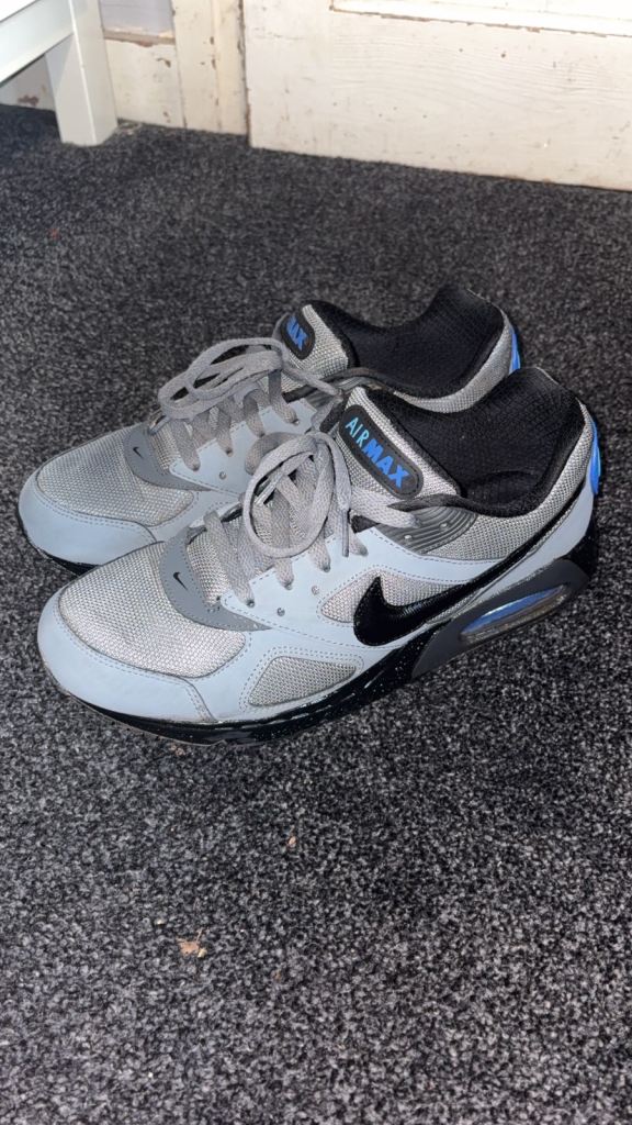 Nike Air Max Trainers - Grey/Black/Blue