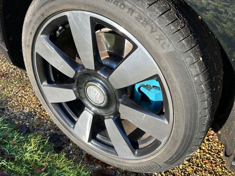 Rolls -Royce Cullinan alloy wheels 22" set of 4 