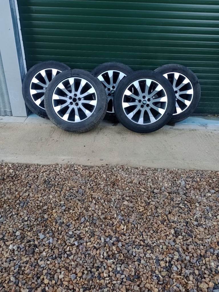 Freelander 2 19" Diamond Cut Wheels with good Continental 235/55 R 19 Tyres