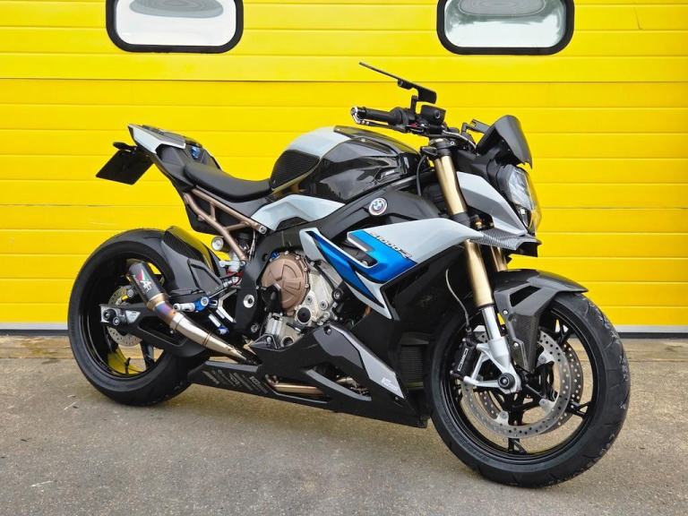 BMW S 1000 R 2 OWNERS! AUSTIN RACING EXHAUST! LOADED WITH CARBON