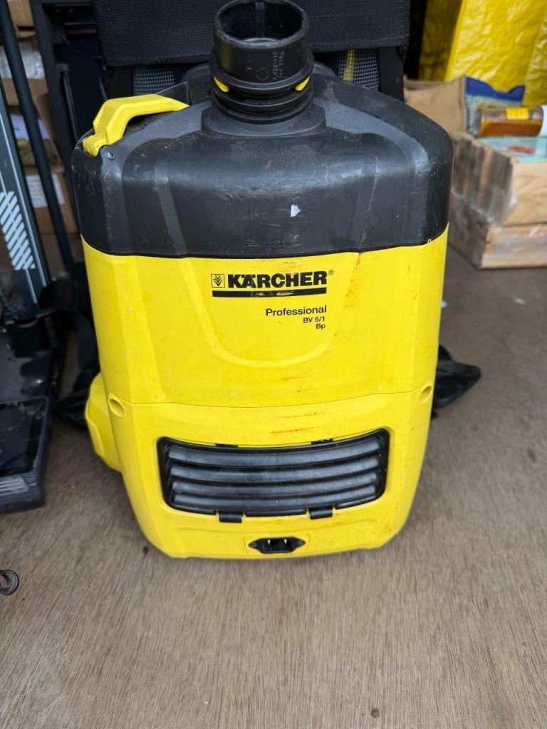 Karcher backback hoover 