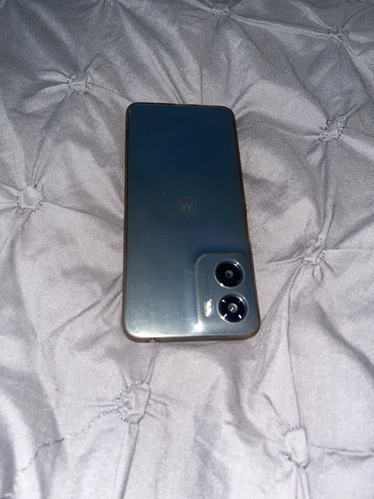 Motorola smart phone e15