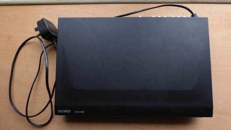DENVER DVH-1239 DVD PLAYER SCART HDMI NO REMOTE - FAULTY PLAYBACK - WORKS A BIT