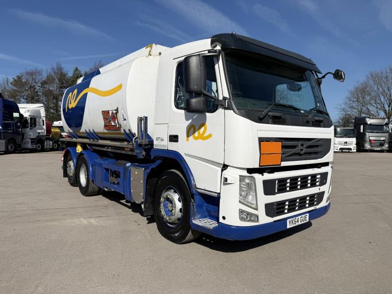 2014 VOLVO FM 400 18,000 LITRE FUEL TANKER