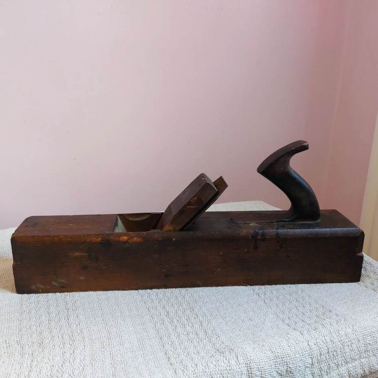 Vintage Carpenters Wooden Jack Plane – Good Condition with Blades