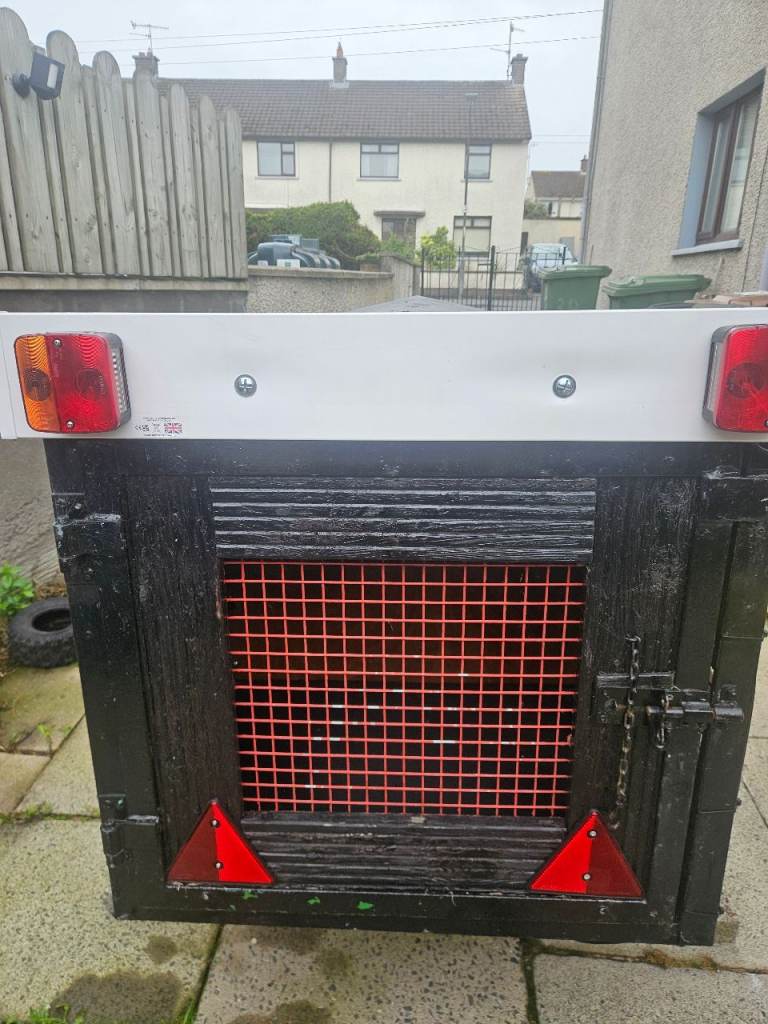 Dog trailer- plenty of new bits