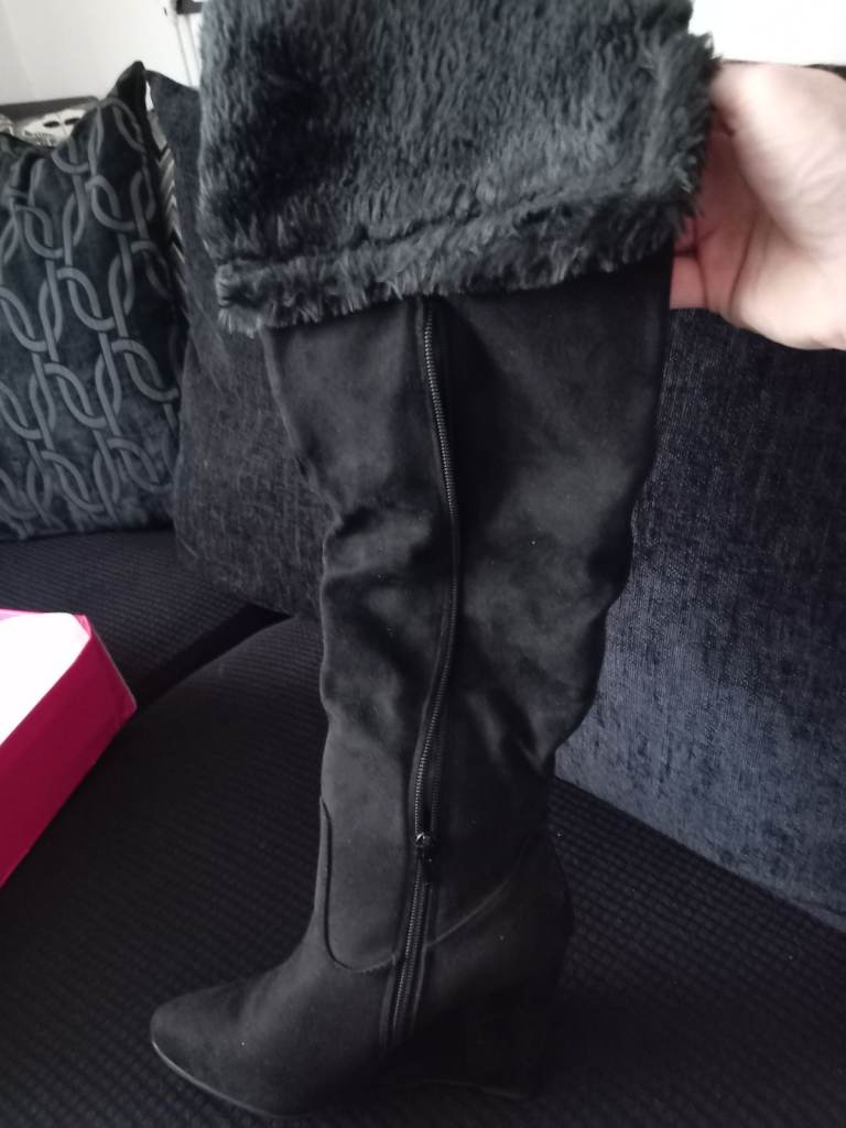 New fur boots