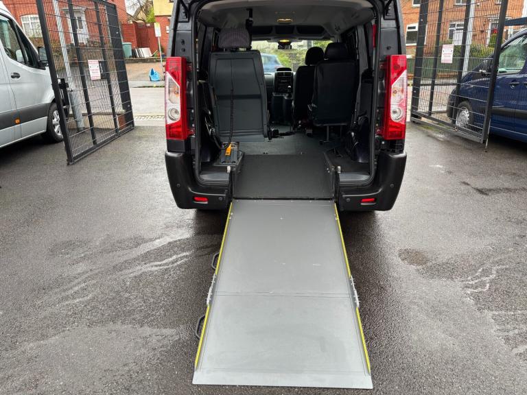 2015 Peugeot Expert Tepee 2.0 HDi L2 98 Comfort 5dr WHEELCHAIR ACCESSIBLE VEHICLE REAR RAMP Wheel...