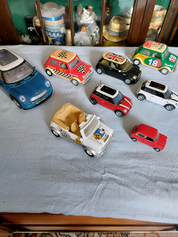 MOVING......REDUCED.....Selection of mini cars.post or collect.