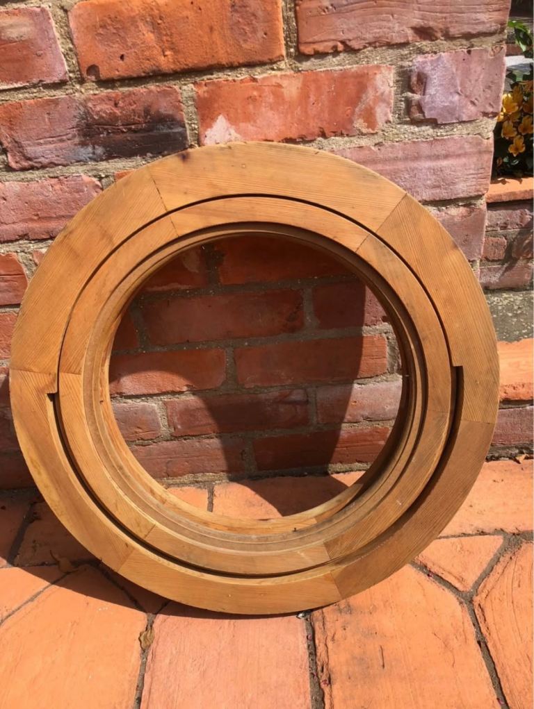 Round Pitch Pine Porthole Opening window Window - Good Condition