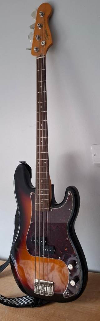 Squier Classic Vibe 60s Precision Bass 3 Tone Sunburst