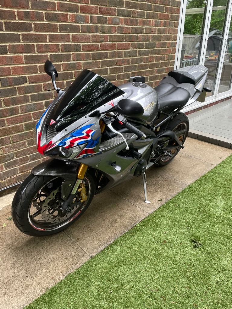 Triumph, DAYTONA, 2007, 675 (cc)