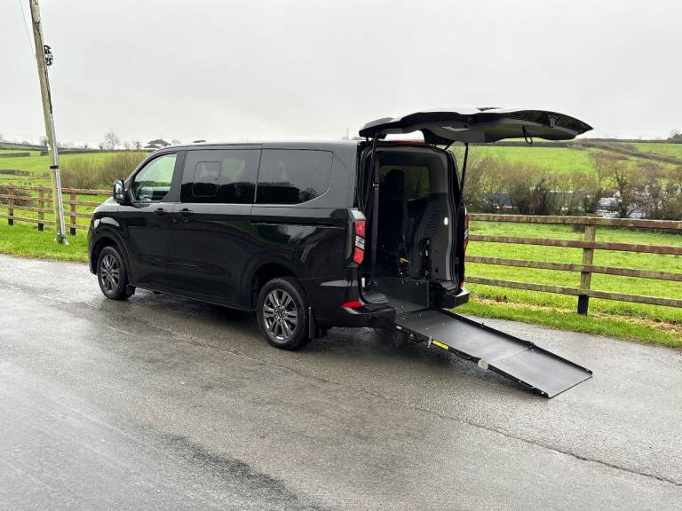 2024 Ford Tourneo Custom Family Wheelchair Accessible Vehicle 