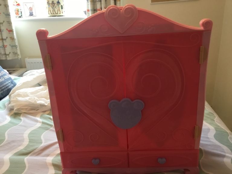 Build a bear wardrobe and clothes