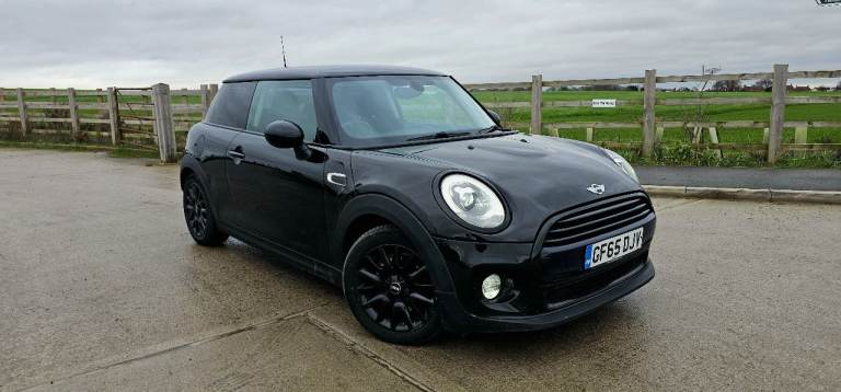 2015 65 Mini Cooper 1.5 Petrol Automatic | Black 3dr Hatchback