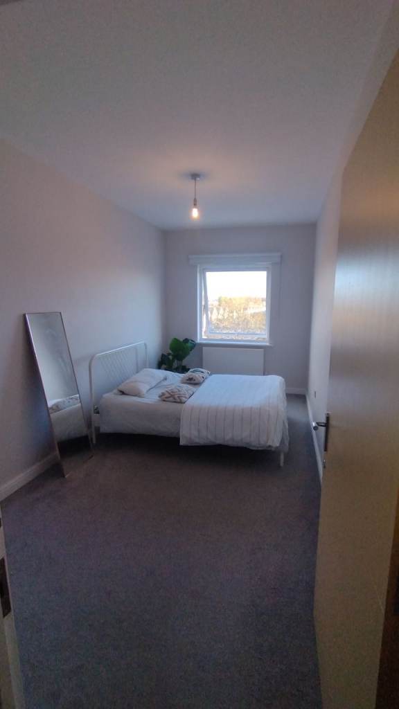 Spacious & cosy double room available furnished let SE20