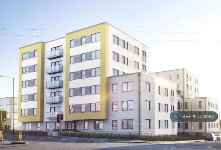 1 bedroom flat in Stoke Road, Slough, SL2 (1 bed) (#3029190)