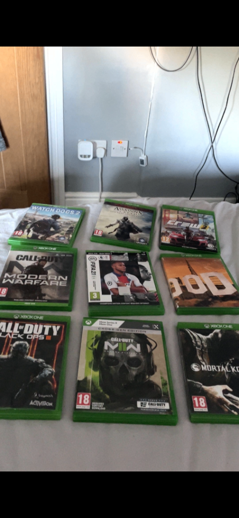 Xbox One Games Bundle - Call of Duty, Halo, FIFA, and more