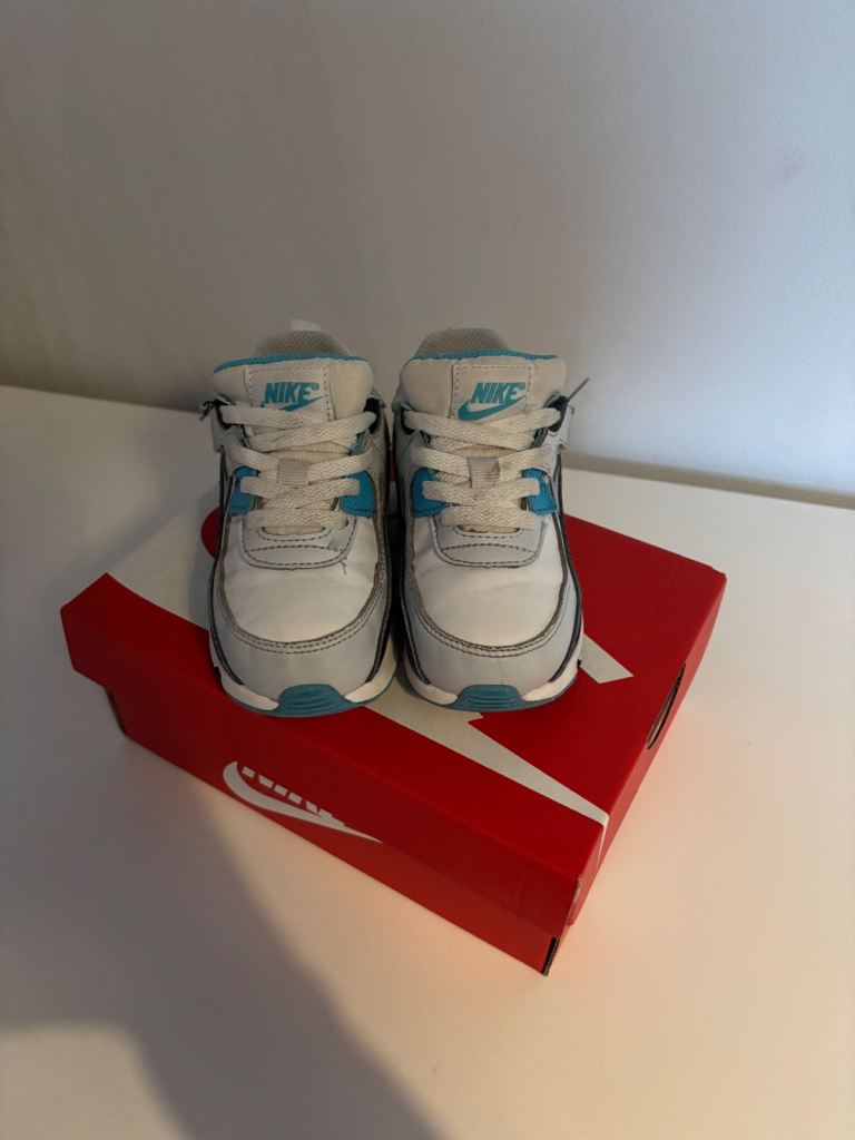 Nike Air Max 90 easy on toddler trainers size 6.5 infant 