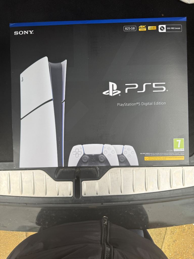 PS 5 