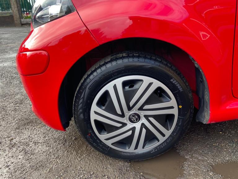 2009 Toyota Aygo 1.0 VVT-i + Hatchback 5dr Petrol Manual Euro 4 (67 bhp)