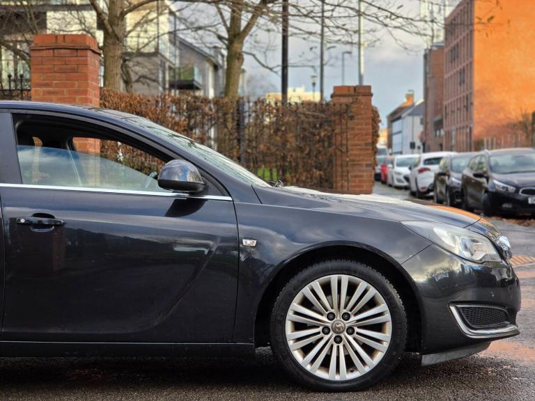 2013 Vauxhall Insignia 2.0 CDTi ecoFLEX Design Nav 5dr [Start Stop] HATCHBACK DIESEL Manual