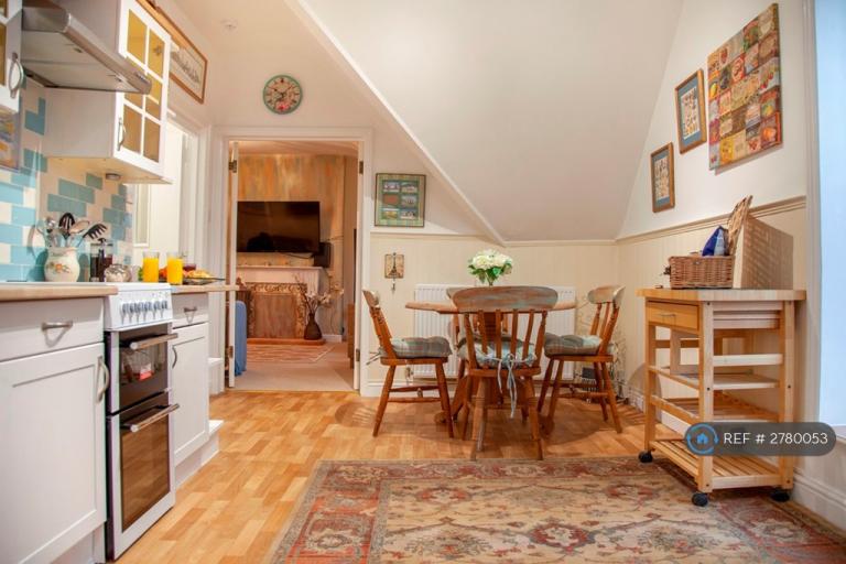 1 bedroom flat in Bodorgan Manor, Bournemouth, BH2 (1 bed) (#2780053)