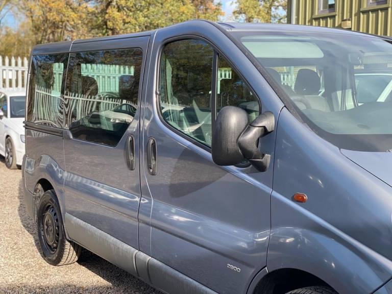 2011 Vauxhall Vivaro 2.0 2900 CDTi ecoFLEX 16v Combi FWD L1 H1 5dr MPV Diesel Manual